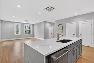 54 River St, Boston, MA 02126 - Photo 4