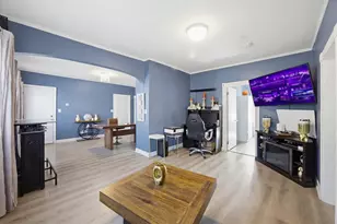 916 County St, Fall River, MA 02723 - Photo 2