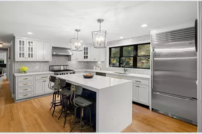 16 Woodholm Rd, Manchester by the Sea, MA 01944 - Photo 2