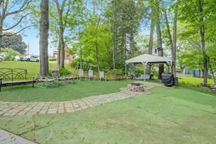 21 Orchard St, Southbridge, MA 01550 - Photo 32