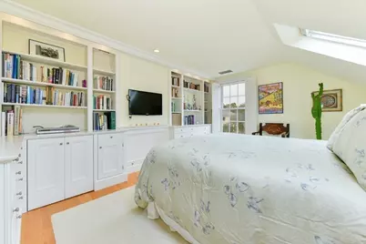 14 Ash  Street #14, Cambridge, MA 02138 - Photo 16