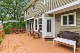 276 High St, Winchester, MA 01890 - Photo 4