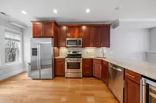 707 E 4th St, Boston, MA 02127 - Photo 2