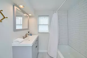 241 E St, Boston, MA 02127 - Photo 8