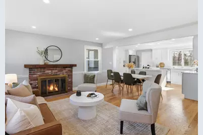 58 Maple St, Framingham, MA 01702 - Photo 2