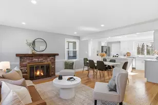 58 Maple St, Framingham, MA 01702 - Photo 2