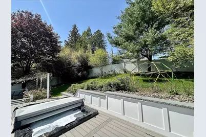 6 Temple St, Framingham, MA 01702 - Photo 16