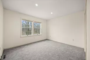 212 Scadding St, Taunton, MA 02780 - Photo 26