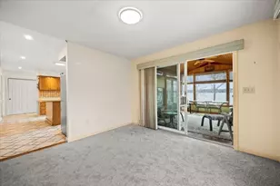 212 Scadding St, Taunton, MA 02780 - Photo 16