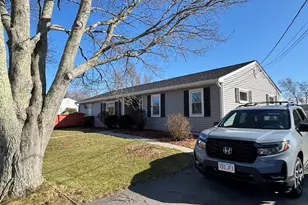 43 New Jersey Ave, Somerset, MA 02726 - Photo 2