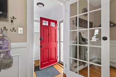 25 Elm Street, Medford, MA 02155 - Photo 6