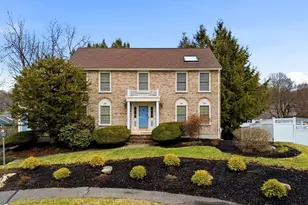 15 Valdora Dr, Stoneham, MA 02180 - Photo 1