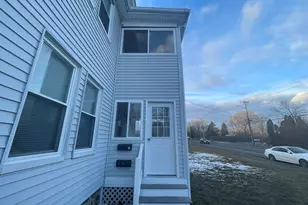 290 Hilldale Ave, Haverhill, MA 01832 - Photo 4