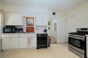 17-19 Lowe St, Quincy, MA 02169 - Photo 12