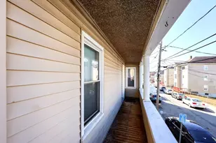 62 Pitman St, Fall River, MA 02723 - Photo 4