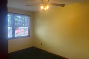 55 Empire St, Chicopee, MA 01013 - Photo 8