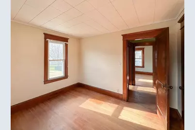 110 Bonneville Ave, Chicopee, MA 01013 - Photo 20