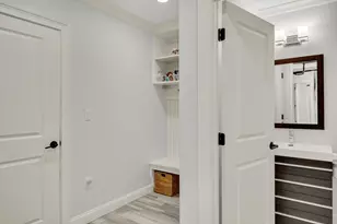 405 Parker St, Newton, MA 02459 - Photo 20