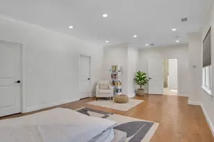 405 Parker St, Newton, MA 02459 - Photo 24