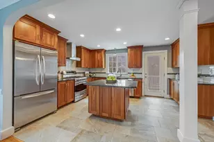 38 Cerdan Ave, Boston, MA 02132 - Photo 8