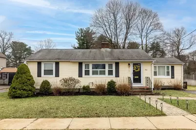 4 Magnolia Ter, Stoneham, MA 02180 - Photo 22