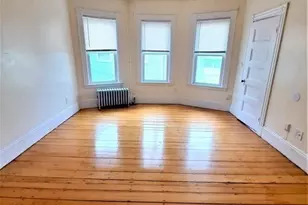 35 Catawba St, Boston, MA 02119 - Photo 4