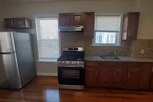 35 Catawba St, Boston, MA 02119 - Photo 2