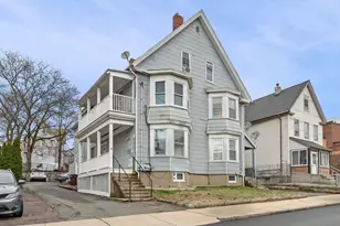 56 Mansfield St, Everett, MA 02149 - Photo 2