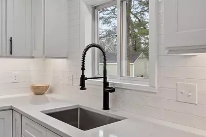 17 York Ave, Westford, MA 01886 - Photo 8