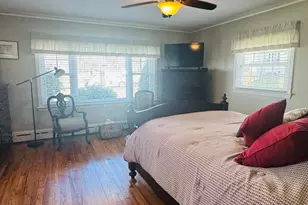 649 Stafford Rd, Fall River, MA 02721 - Photo 12