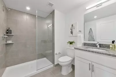 585 Essex St #715, Lynn, MA 01901 - Photo 2