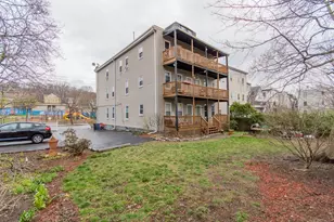 126 Minden St, Boston, MA 02130 - Photo 10