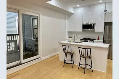 258 W Broadway #4, Boston, MA 02127 - Photo 2