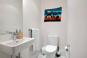 165 Newbury St, Boston, MA 02116 - Photo 16