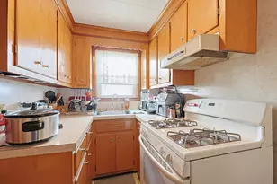 1417 Globe St, Fall River, MA 02721 - Photo 36