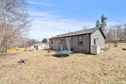 5 Wellesley Ave, Worcester, MA 01605 - Photo 32