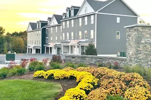 32 Elise Ave, Londonderry, NH 03053 - Photo 10