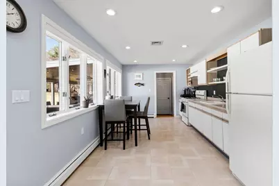 319 Lowell St, Lynnfield, MA 01940 - Photo 32