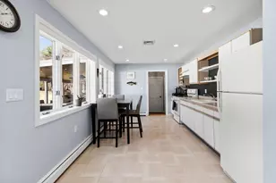 319 Lowell St, Lynnfield, MA 01940 - Photo 32