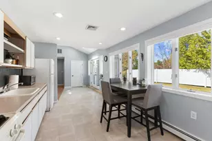 319 Lowell St, Lynnfield, MA 01940 - Photo 30