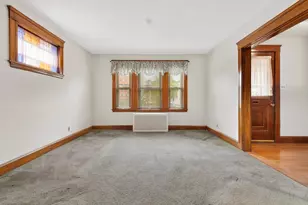 2123 7th St, Medford, MA 02155 - Photo 20