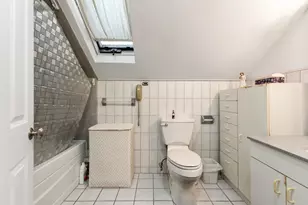 2123 7th St, Medford, MA 02155 - Photo 34