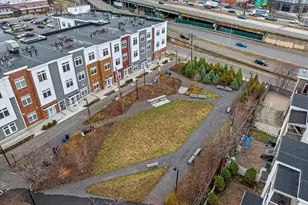 60 Cross St E, Somerville, MA 02143 - Photo 28