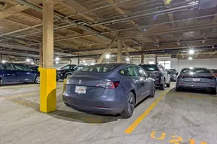 60 Cross St E, Somerville, MA 02143 - Photo 24