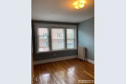30 Chiswick Rd #4, Boston, MA 02135 - Photo 8