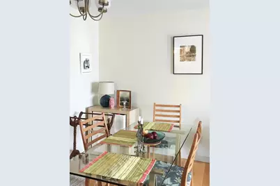 23 Randolph Pl #204, Northampton, MA 01060 - Photo 6