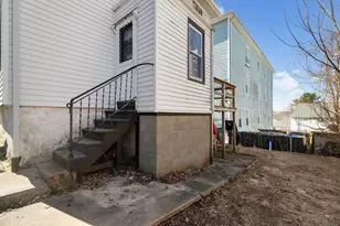 22 Montgomery St, Fall River, MA 02720 - Photo 18