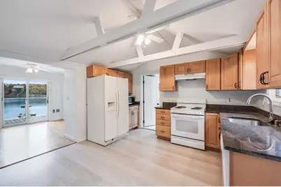 95 Wheeler St, Gloucester, MA 01930 - Photo 4