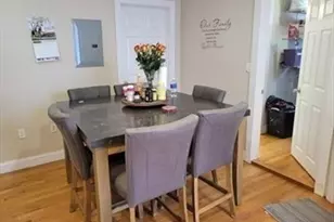 118 Foster St, Peabody, MA 01960 - Photo 4