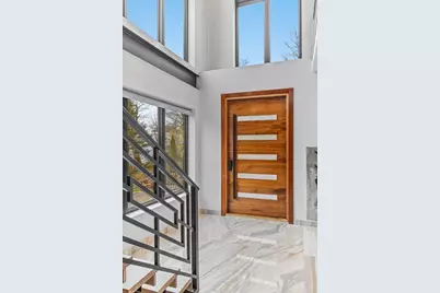 71 Grove St, Brookline, MA 02467 - Photo 4